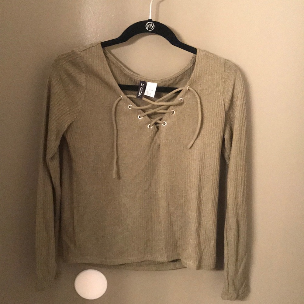 H&M long sleeve green top small